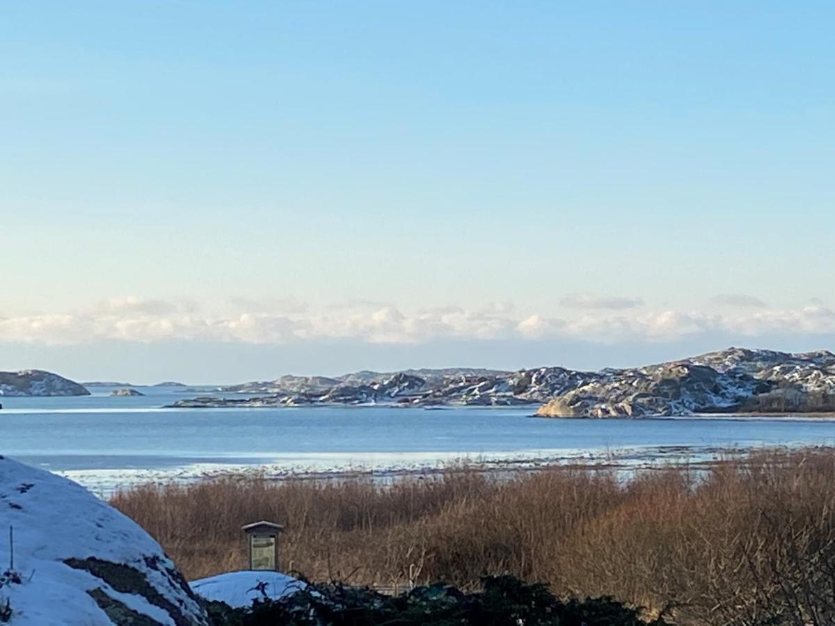 Stuga I Naturskoent Omrade Pa Vaestra Tjoern Saby 外观 照片