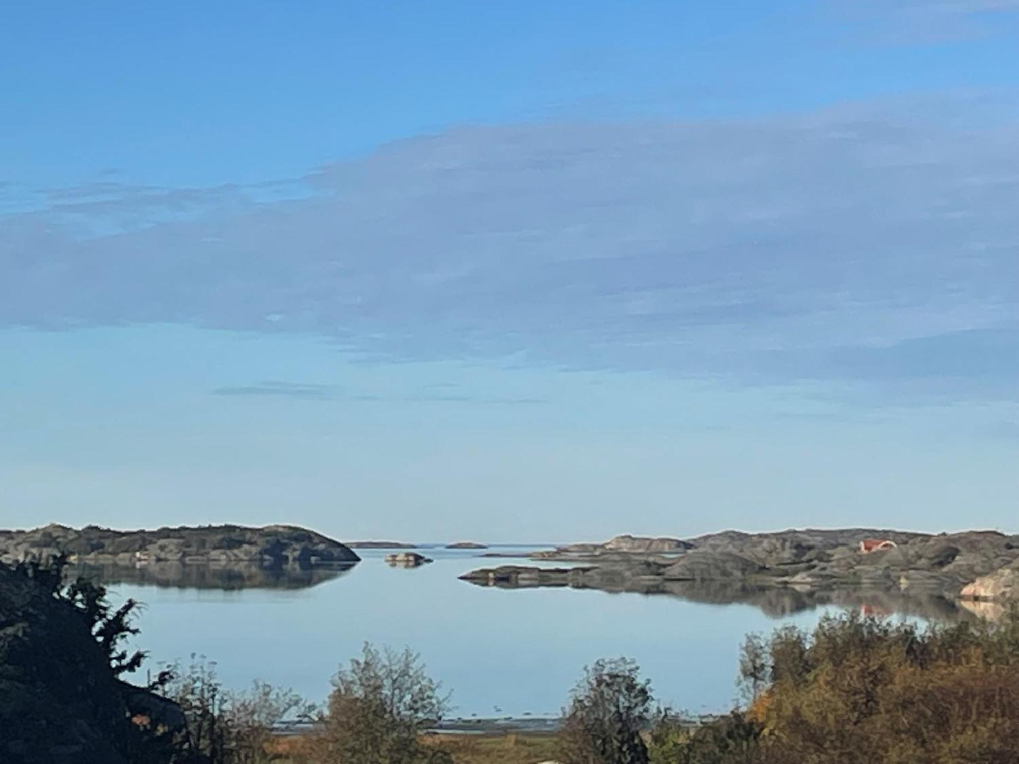 Stuga I Naturskoent Omrade Pa Vaestra Tjoern Saby 外观 照片